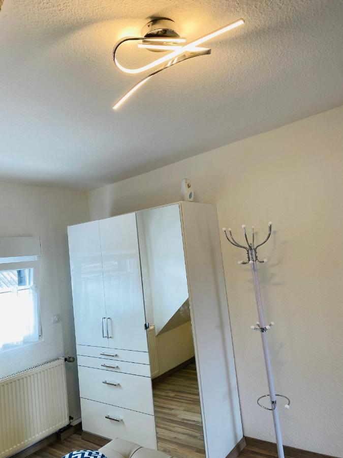 T&T Ferienwohnung Rheinbrohl Esterno foto