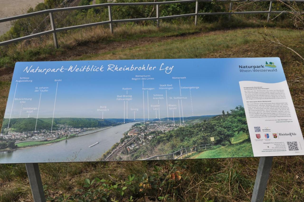 T&T Ferienwohnung Rheinbrohl Esterno foto
